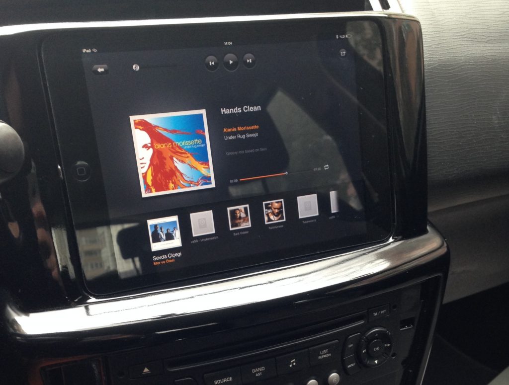 arabada iPad mini montajı tamamlandı